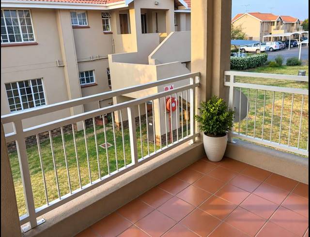 2 BEDROOM APARTMENT FOR SALE IN ELARDUSPARK